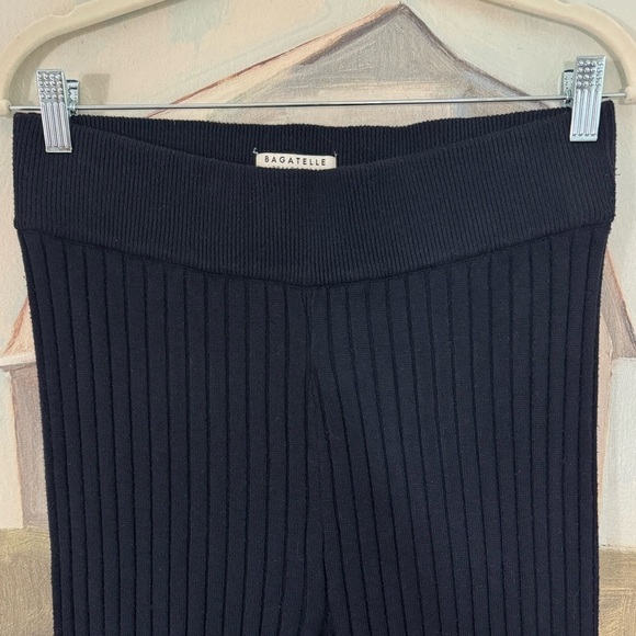 BAGATELLE Navy Blue Ribbed Knit Sweater Pants Size Medium - Picture 6 of 9